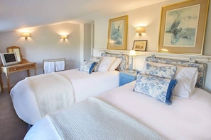 Tithe Cottage, Kirkby Overblow - Host & Stay