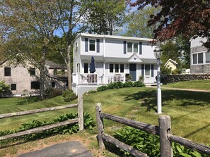 Fantastic morning sun and expansive lawn area, private driveway