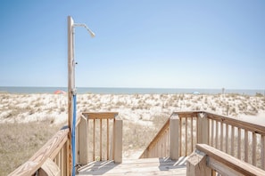 Outside Shower / Beach Access