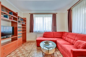 Ferienwohnung Eisenstein mit Terrasse und WLAN-Wohnzimmer Eisenstein