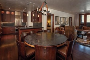 2 Bedroom Den Residence - Solaris Residences Vail