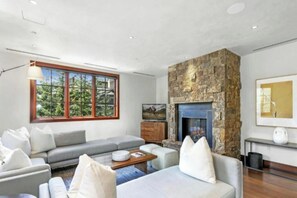 Solaris 3 Bedroom