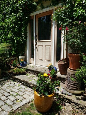 welcome home 