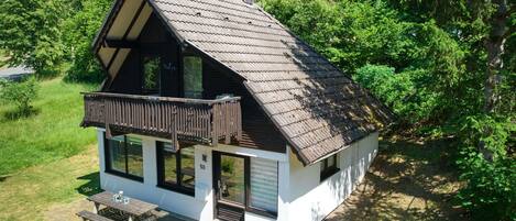 Plant, Building, Window, Tree, Natural Landscape, House, Wood, Sky, Cottage, Landscape