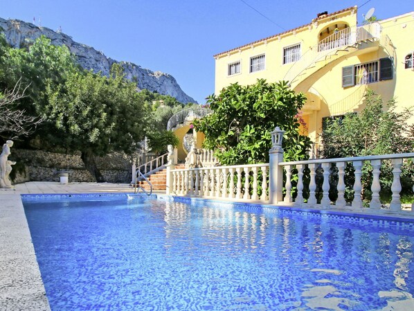 Schwimmbad, Eigentum, Gebäude, Grundeigentum, Resort, Estate, Wasser, Villa, Ferienort, Haus