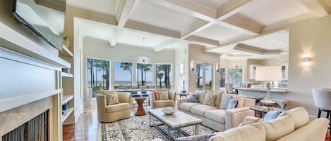 Main Living Area with Direct Ocean Front Views