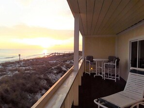 Beautiful sunrises and sunsets from the balcony.