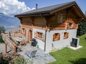Propriété, Maison, Bâtiment, Chalet, Immobilier, Domicile, Ferme, Cabane En Rondins, Façade, Siding