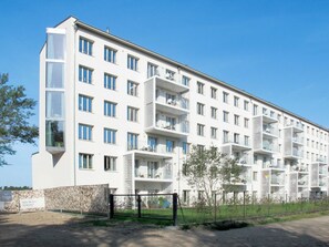 Himmel, Gebäude, Eigentum, Fenster, Pflanze, Baum, Grundstueck, Urban Design, Eigentumswohnung