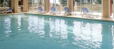 Swimming Pool, Leisure Centre, Property, Leisure, Resort, Building, Water, Real Estate, Floor, Hotel