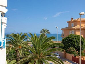 Property, Vegetation, Palm Tree, Tree, Real Estate, Date Palm, Building, Arecales, Town, Sky