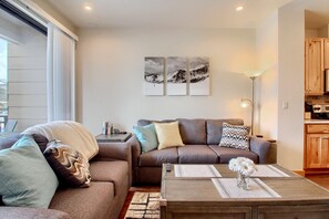 SWP Arrow 286 Living_Room