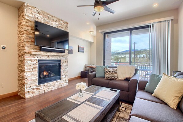 SWP Arrow 286 Living_Room