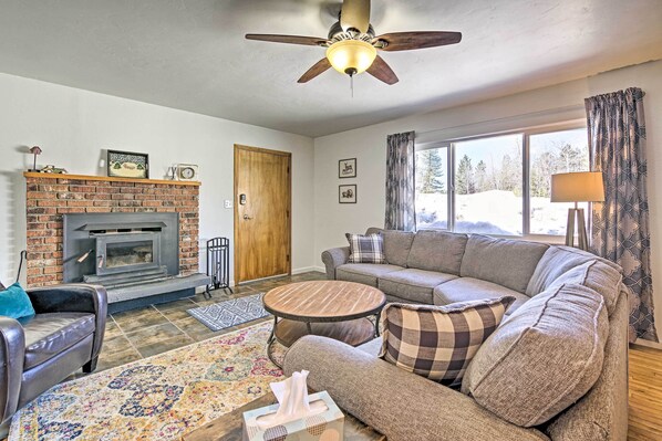 McCall Vacation Rental | 5BR | 2.5BA | 2,030 Sq Ft | Stairs to Access