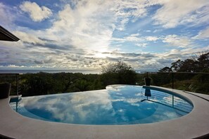 Private pool