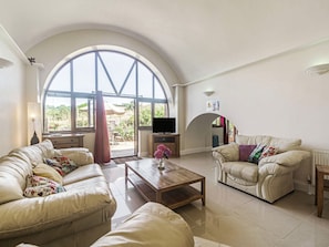 Living room | New Barn Reservoir, Shaldon, near Teignmouth