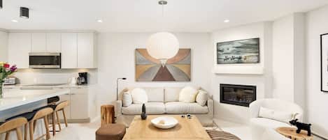 Your group will enjoy relaxing in this cozy living area after a day of exploring all that Snowmass has to offer.