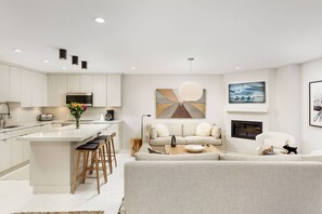 A comfortable and inviting color palate and amenities designed for relaxing create a welcome retreat during your stay in Snowmass.