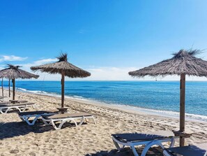 Wasser, Gewässer, Strand, Gartenmöbel, Meer, Horizont, Sand, Küste, Küsten Und Ozeanische Forms, Urlaub