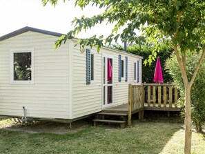 House, Property, Home, Cottage, Building, Shed, Pink, Real Estate, Log Cabin, Room