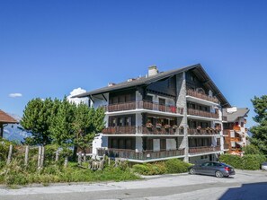 Eigentum, Haus, Wohngebiet, Gebäude, Zuhause, Grundeigentum, Die Architektur, \"Stadt, Nachbarschaft, Mischnutzung