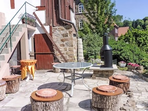 Möbel, Gartenmöbel, Stuhl, Tisch Im Freien, Holzbeize, Terrasse, Blumentopf, Garten, Hinterhof, Hartholz