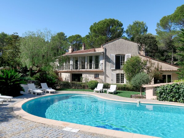 Propriété, Piscine, Maison, Domicile, Immobilier, Bâtiment, Zone Résidentielle, Biens, Architecture, Villa