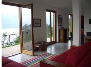 Open plan living and dining area