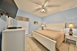 2nd bedroom with a king size bed.