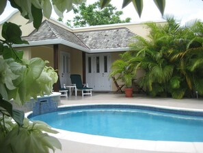 Cherry Garden Villa Cottage (Studio) Pool Deck