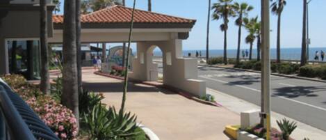 ON THE CALIFORNIA BEACH RESORT NEAR LEGOLAND AND SEAWORLD