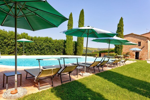 Holiday Home Swimming Pool