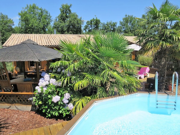 L'Eau, Plante, Fleur, Ciel, Propriété, Arbre, Bleu Azur, Botanique, Piscine, Plan D'Eau