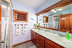 Master Bath (1)