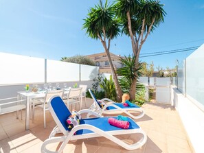Property, Vacation, House, Furniture, Room, Building, Apartment, Resort, Real Estate, Outdoor Furniture