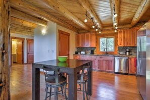 Kitchen Breakfast Table