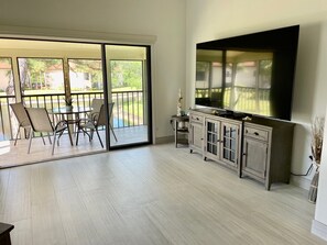 Living Room Area (1)