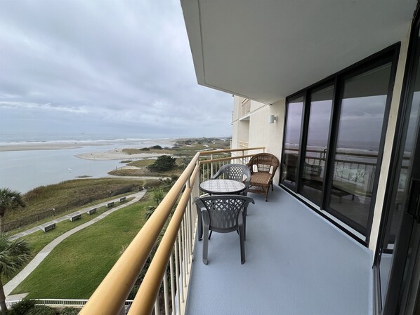 Large Oceanfront Balcony
