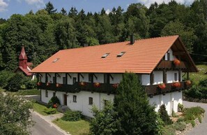 Degenberger Hof (Schwarzach)-Hofansicht