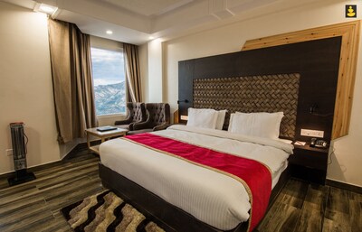 LivingStone Mountain Retreat Chail Premium Room