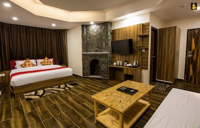 LivingStone Mountain retreat Chail Premium Plus Room