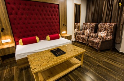 LivingStone Mountain retreat Chail Premium Plus Room