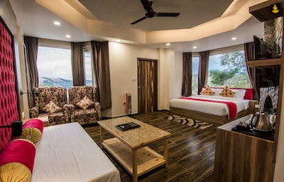 LivingStone Mountain retreat Chail Premium Plus Room