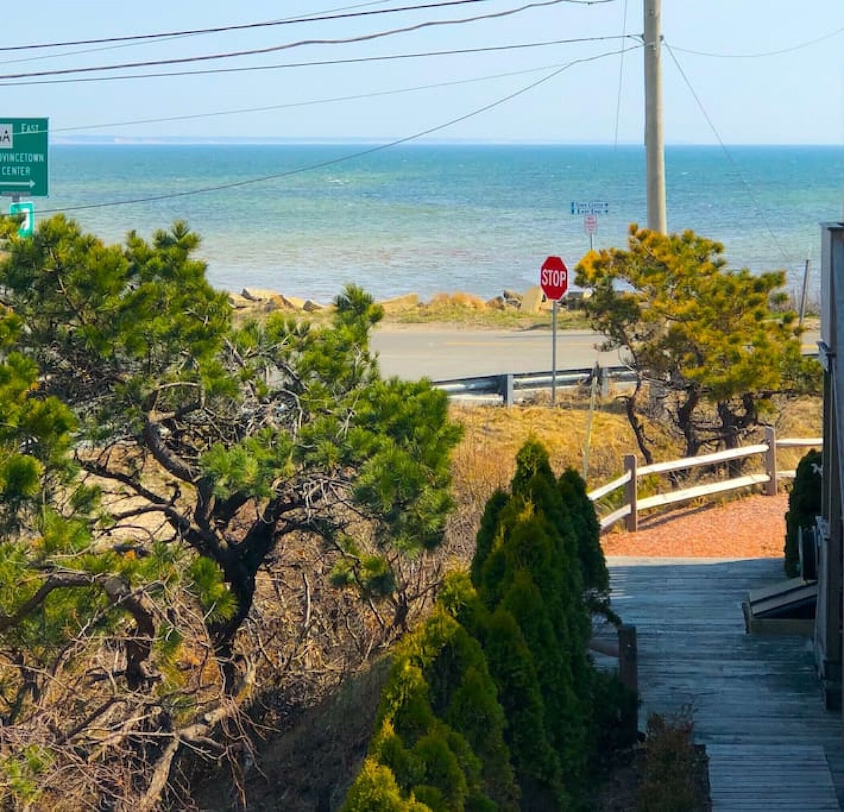 Provincetown 2br Beach Beauty on the Bay Water View