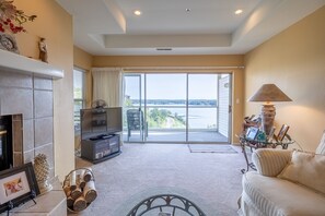 Lakeview living room