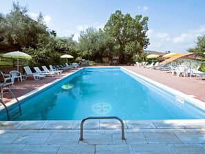 Piscine, Propriété, Loisir, Vacances, L'Eau, Recours, Immobilier, Été, Bâtiment, Arbre