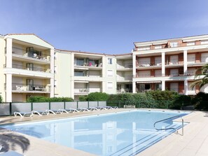 Bâtiment, Propriété, Appartement, Condominium, Immobilier, Usage Mixte, Zone Résidentielle, Maison, Piscine, Recours