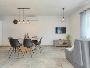 Table, Meubles, Propriété, Chaise, Fenêtre, Bois, Plante, Salon, Design Intérieur