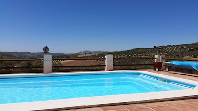  Las Estrellas, self catering in traditional cortijo in Andalucia with views