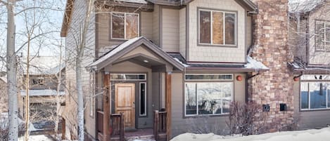 Beautiful home perfectly located close to shopping, trails, park city resorts.